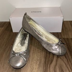 Silver Metallic Ballet Flats w/Faux Shearing Lining!